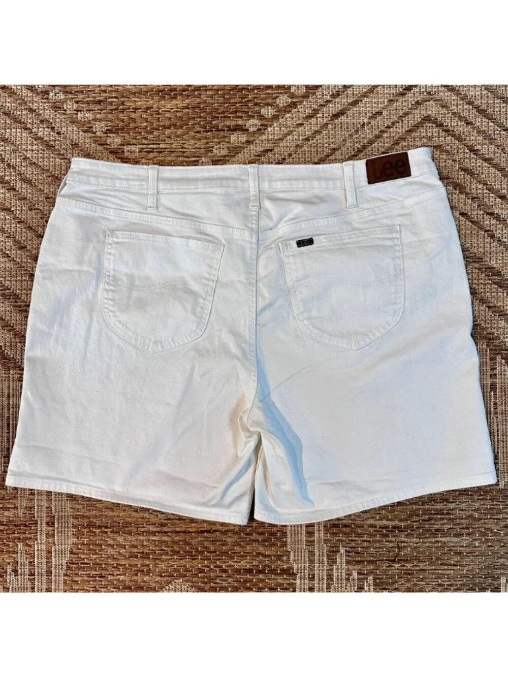 Lee Womens White Soft Denim Shorts Size 22 High Rise Casual Summer Wear